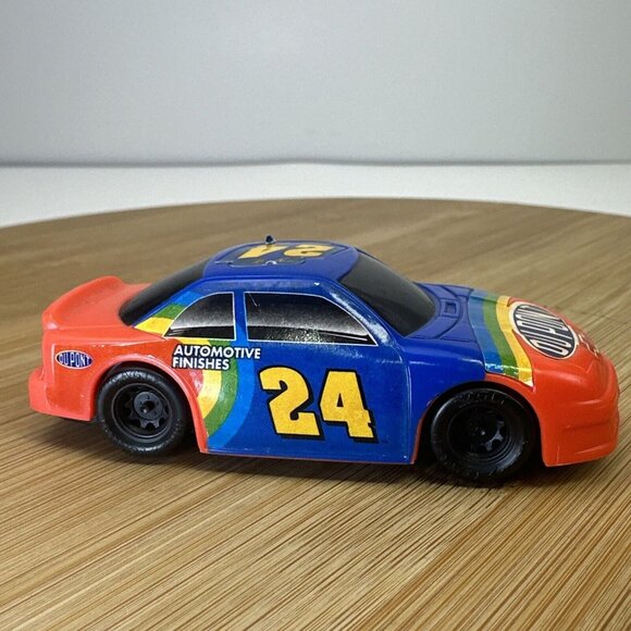 1997 Burger King Kids Meal Toy Jeff Gordon #24 Dupont Car Nascar - Picture 1 of 8
